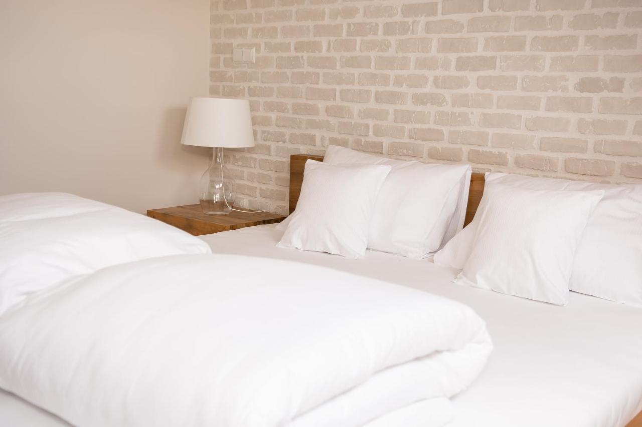 Hotel Naturum Милич Екстериор снимка