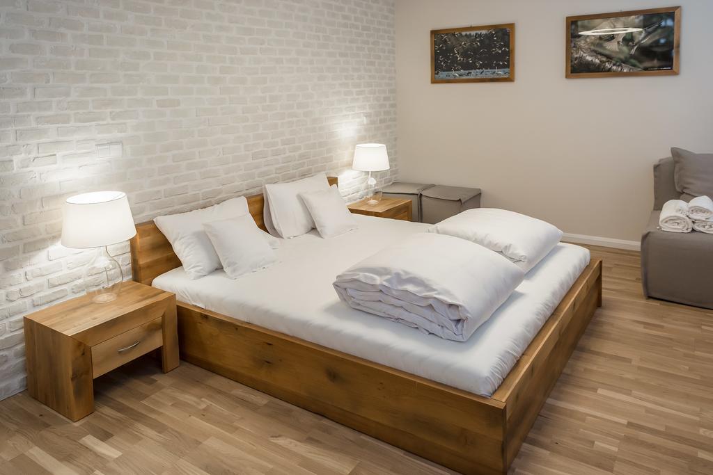 Hotel Naturum Милич Екстериор снимка