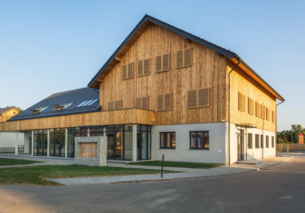 Hotel Naturum Милич Екстериор снимка